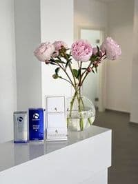 EMILIA KOSMETIK Hydrafacial. Permanent Make-Up. Powder Brows. Offenbach & Frankfurt