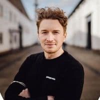 Damien Lewis Athletics