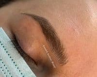 Kosmetikinstitut Ayandeh Beauty - Ihr Experte für Microblading und Micro Needling