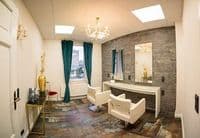 Salon Alexander Holz