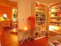 Silke Knoop-Paschen; Dufterlebnisse und ganzheitliche Naturkosmetik