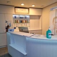 ALL DERMA® - Dauerhafte Haarentfernung, Microneedling, Kryolipolyse, EMS - Taining, LPG-Endermologie, Sonne, Salzgrotte