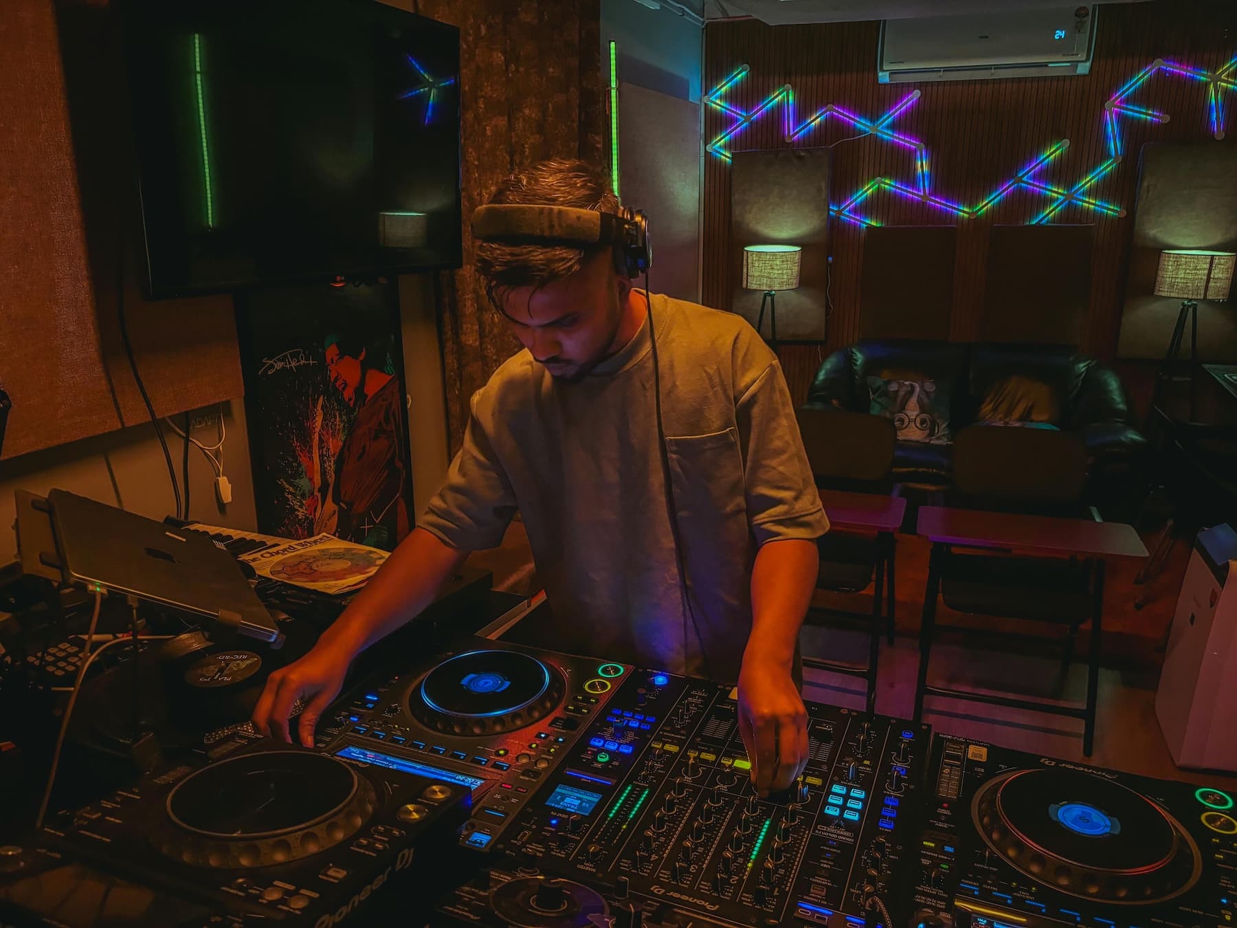 DJ Frankfurt am Main finden – Top-DJs für dein Event - Listando