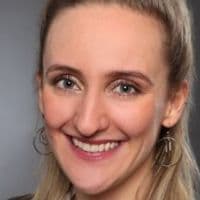 Nadja Gläser - Konferenzdolmetscherin und Übersetzerin Deutsch-Englisch-Spanisch