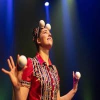 Viola Schley - Jonglage Entertainment