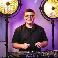 DJ Steff Mayer Event & Hochzeits-DJ mit Fotobox