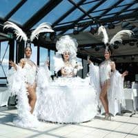Dreamotionz - Walking Tables - Servierkleid Performances
