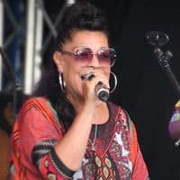 Singende DJane - Sandy Campos