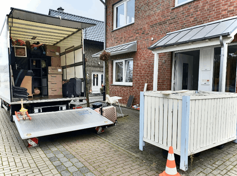 user-upload/business/work-media/9mdbekmkesjifi7xkx5cf_zwei_brueder - hs umzüge & transporte.png