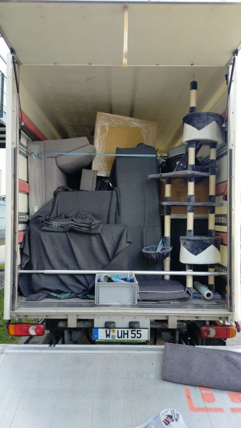 user-upload/business/work-media/iveelwa5p9wjfao8kjnfd_janaro-umzuege-&-transporte.jpeg
