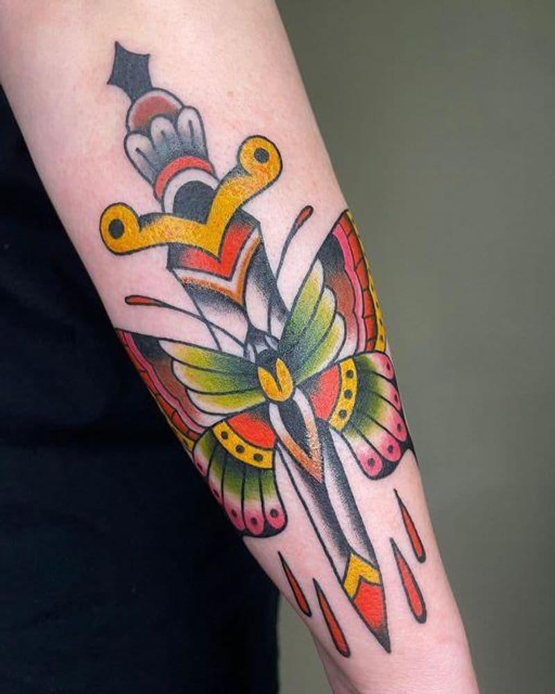 user-upload/business/work-media/u1kbz9rccnptbhg5cqh4u7_ewig_und drei tage taetowierungen.jpeg