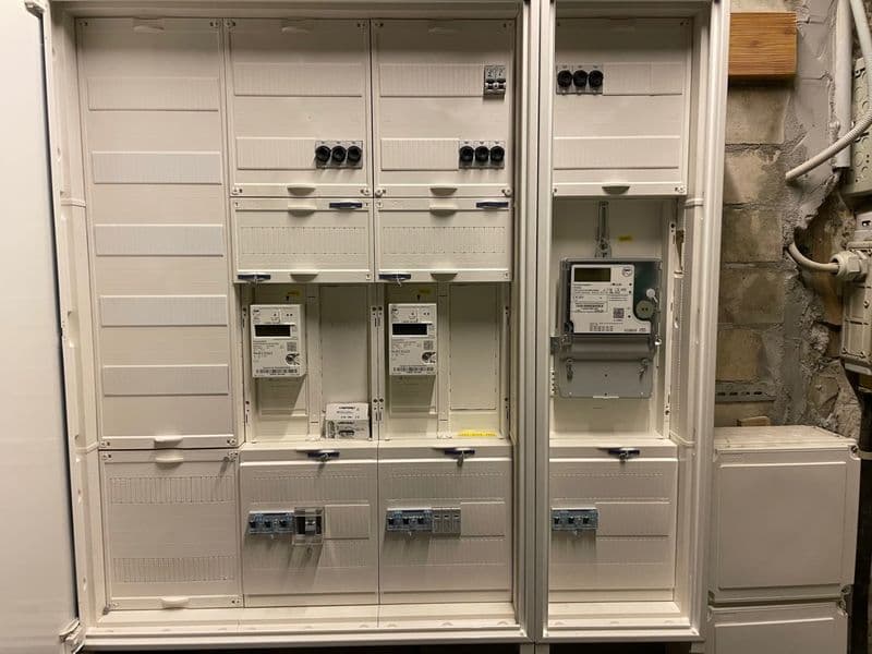 user-upload/business/work-media/yhz8c7uyxb54k1v56yjwd_azeez-elektrosolutions-ug.jpeg