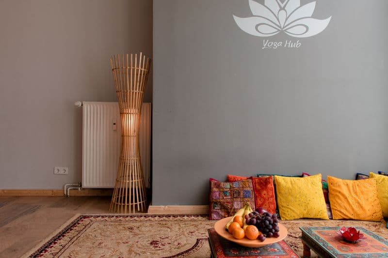 user-upload/business/work-media/zarv8n4wiqlsillrsaboy_yoga-hub-berlin.jpeg